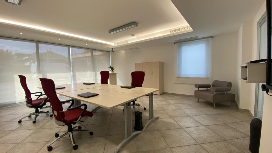 Ufficio Coworking/Elegant (Configurazione alternativa 2) - Angolazione 4