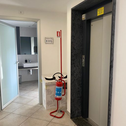Ascensore e servizi sanitari