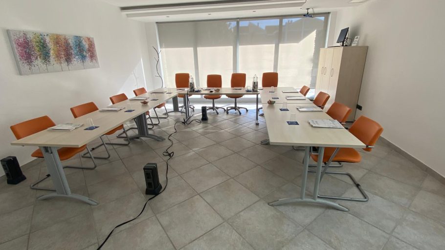 Aula di formazione - Disp. ferro di cavallo - Ang. 3